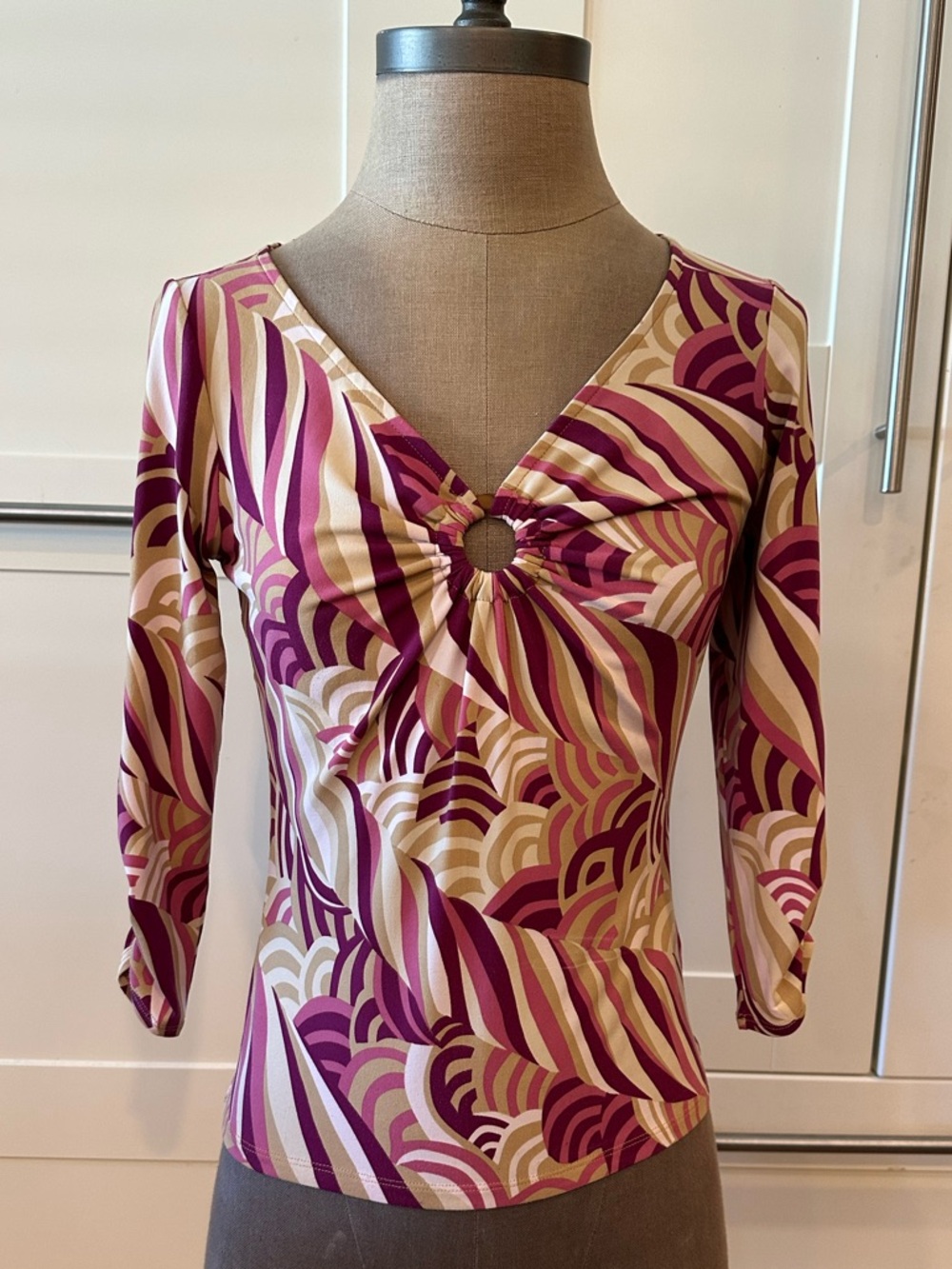 Ring-Detail V-Neck Printed Long Sleeve Top in Purple and Cream